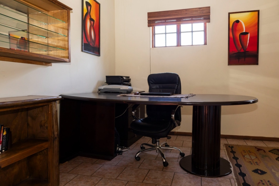 To Let 4 Bedroom Property for Rent in Ifafi North West